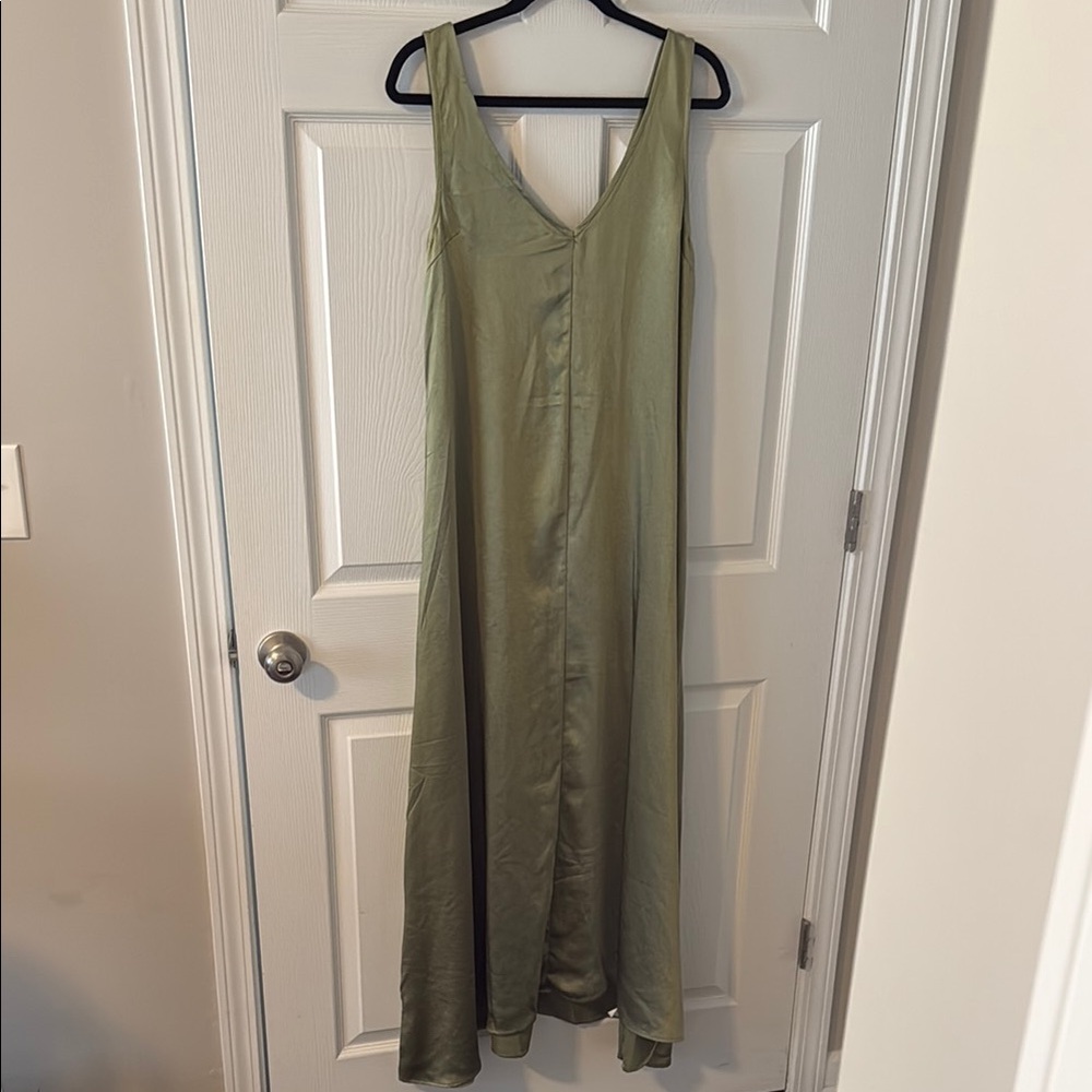 Elegant Olive Green Maxi Dress